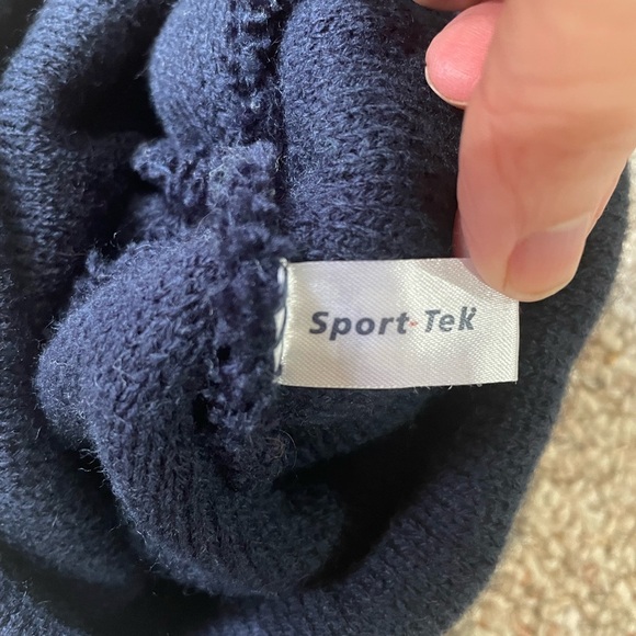 Birmingham Bulls Hockey Knit Beanie with Pom Winter Navy White Red Emblem EUC - Picture 3 of 5